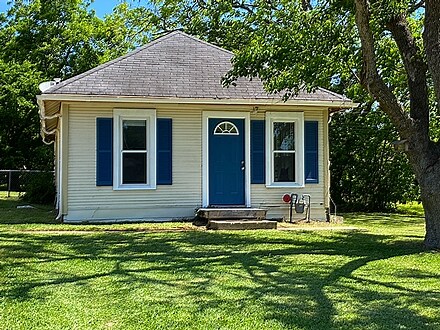 Primary Photo - 1016 W Jefferson St