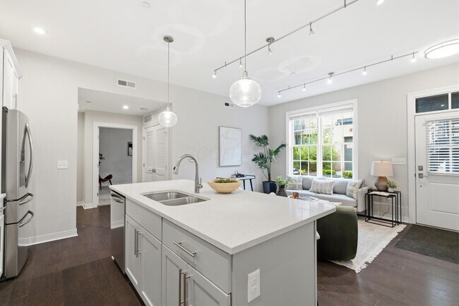Building Photo - 84 Normandy Ave