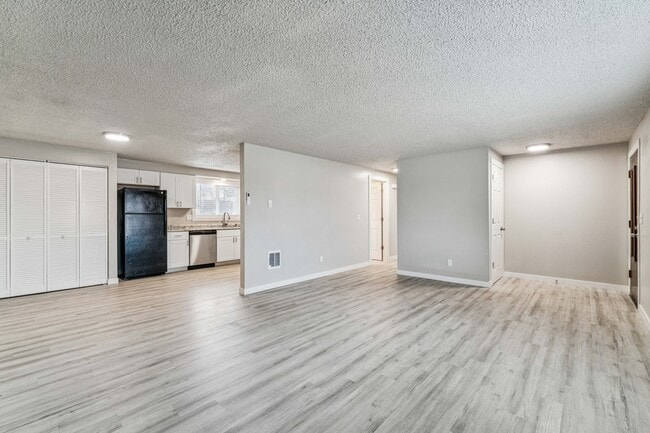 Building Photo - 2107 Airport Ave