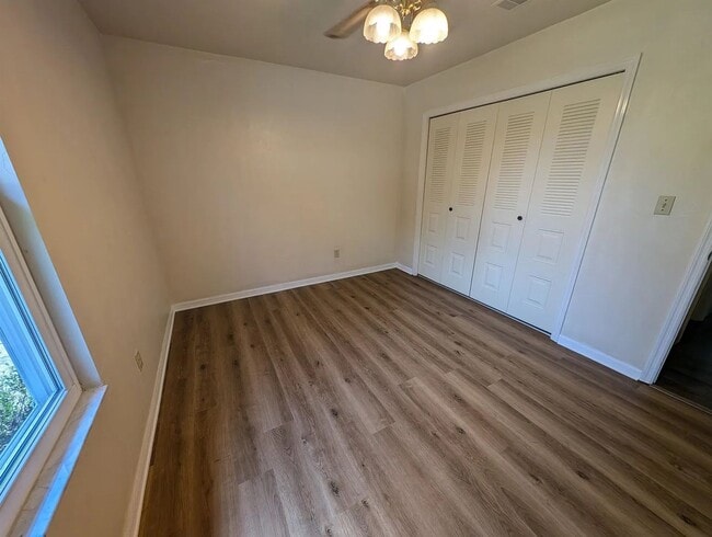 Building Photo - 3/2 Home in Mile Run