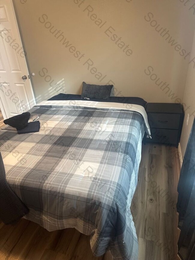 Building Photo - 3116 Westminster Dr