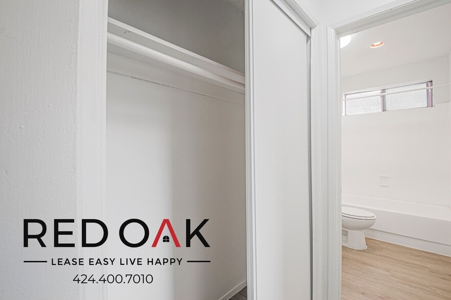 Building Photo - 915 N Wilton Pl