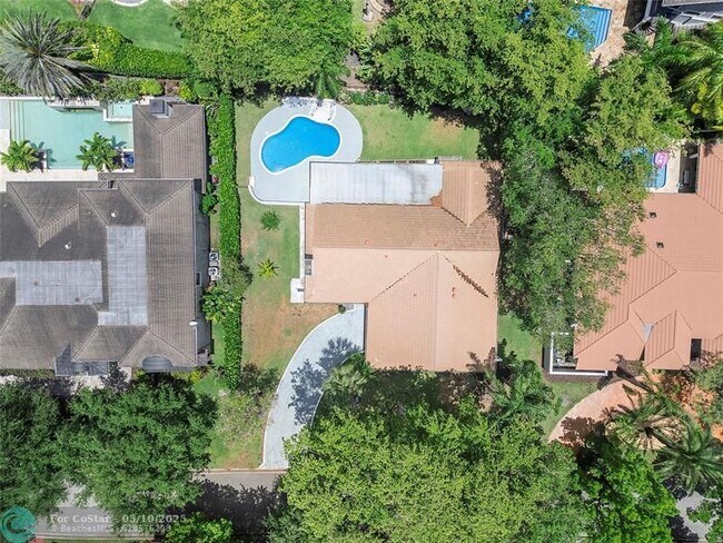Building Photo - 10209 Vestal Ct