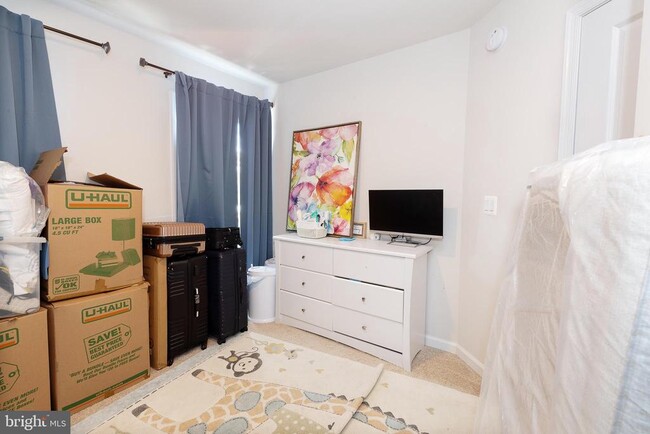 Building Photo - 3912 Applegate Ct