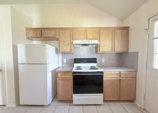 Building Photo - 4202 Jeff Scott Dr