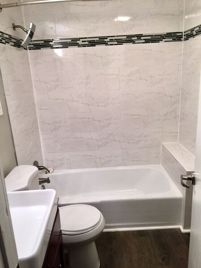 Building Photo - *** Amazing Apartment in Mt. Washington * ...