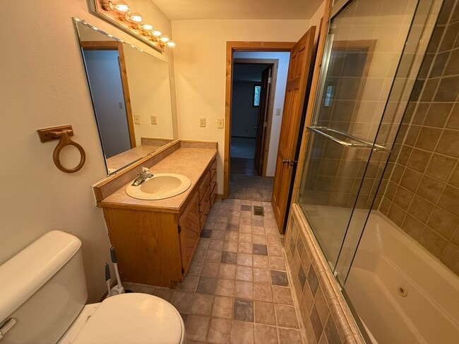 Building Photo - 3 bed 2 bath in Victor