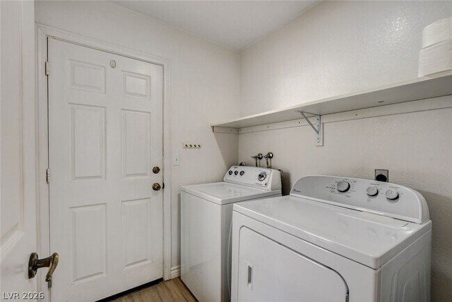 Building Photo - 5228 Crooked Sky Cir