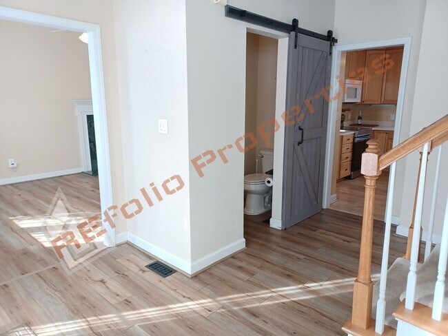 Building Photo - Beautiful 3 Bedroom Home w/a Bonus Room + Semi-furnished Basement in a 1 acre lot @ Hideaway Esta...