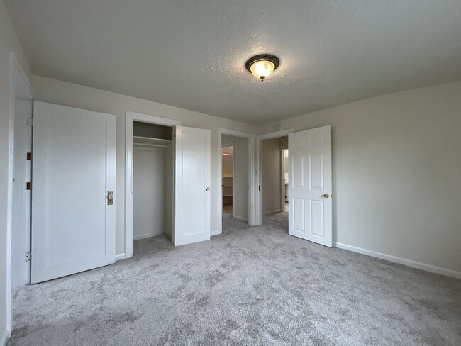 Building Photo - Character-Filled Concordia Home with Flexible Living Spaces & Gas Fireplace