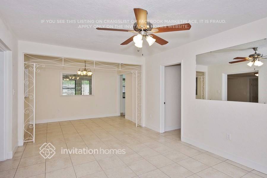 Building Photo - 840 Huntington Pl