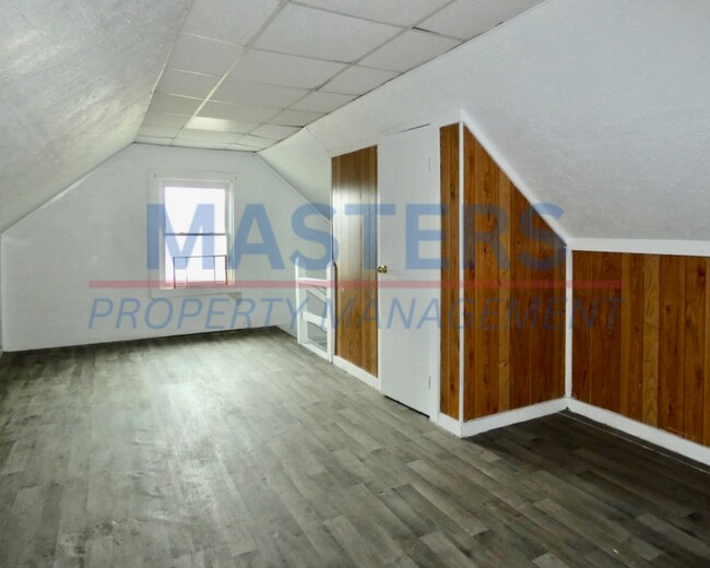 Building Photo - 322 Euclid Ave