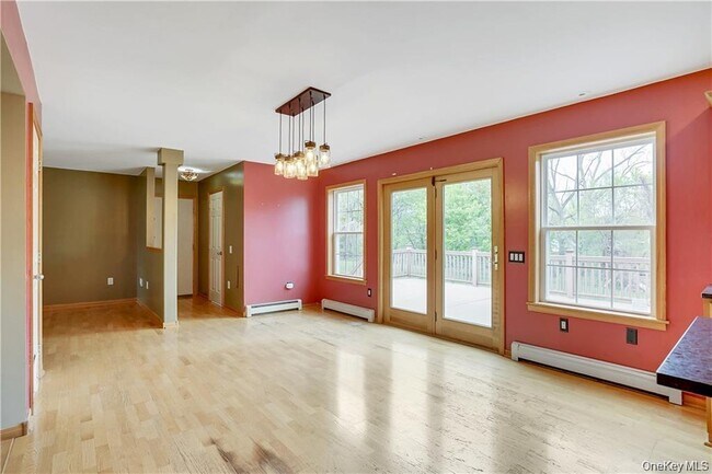 Building Photo - 1 Tomkins Ave