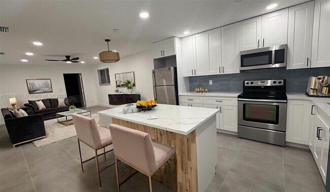 Building Photo - 315 N 26th Ave