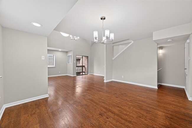 Building Photo - 1114 Augusta Dr