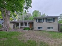 Building Photo - 3607 Robinwood Terrace