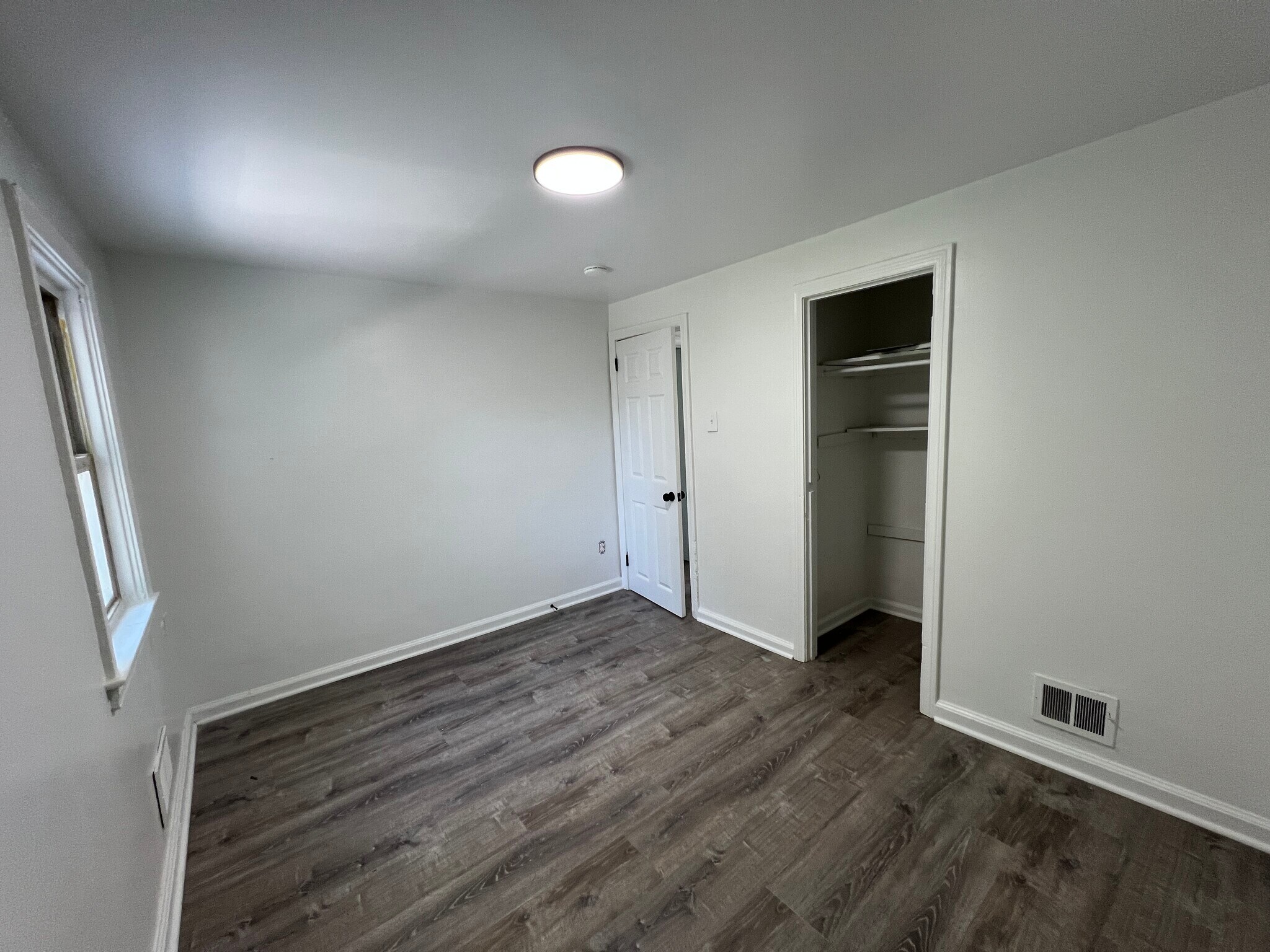 Building Photo - 2610 Price St