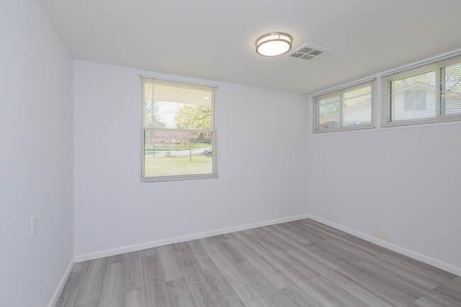 Building Photo - 6 Bon Price Terrace