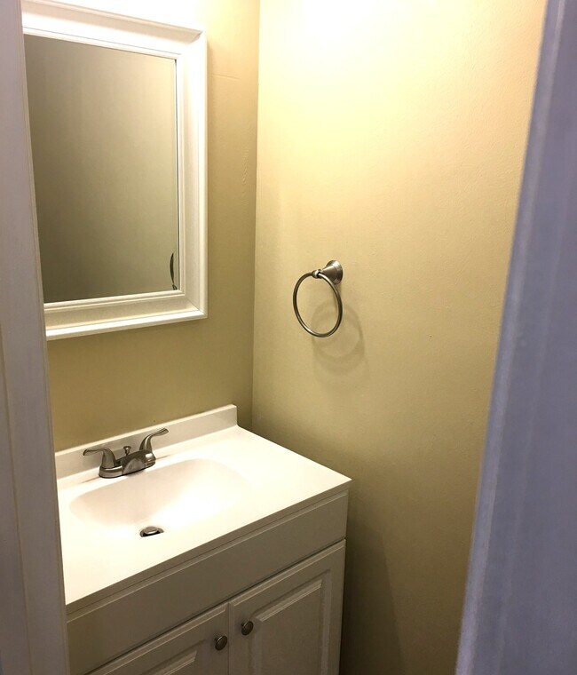 Building Photo - 2339 Rockspring Rd