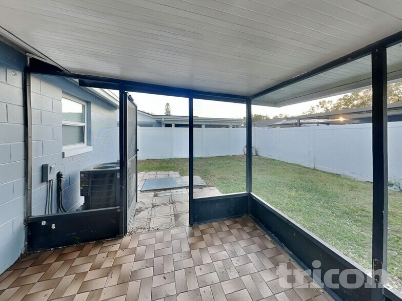 Building Photo - 8504 Willow Forest Ct