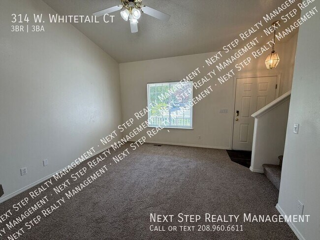 Building Photo - 314 W Whitetail Ct