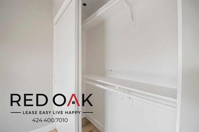 Building Photo - 6700 Franklin Pl