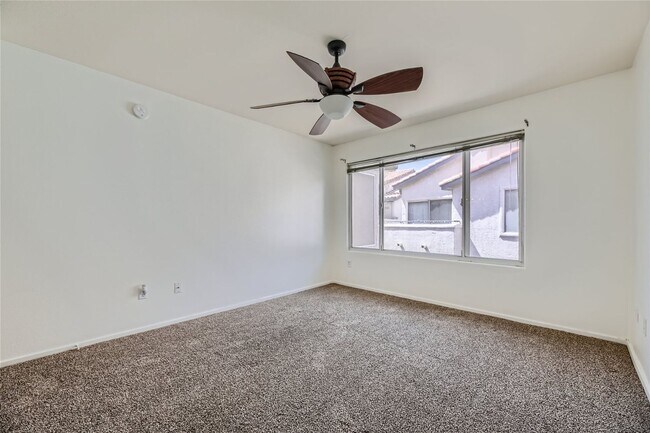 Building Photo - Beautiful Condo in Gated Community - Near Harry Reid Airport