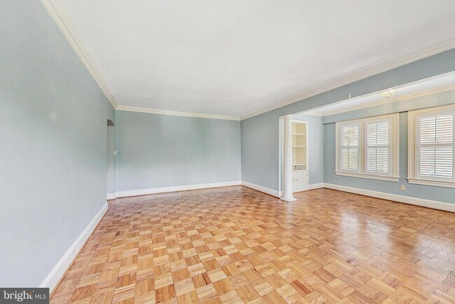 Building Photo - 3900 Cathedral Ave NW