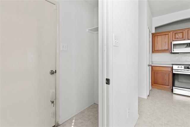 Building Photo - 12317 Rolling Ridge Dr