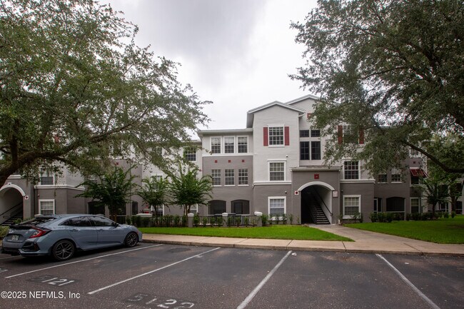 Building Photo - 3591 Kernan Blvd S