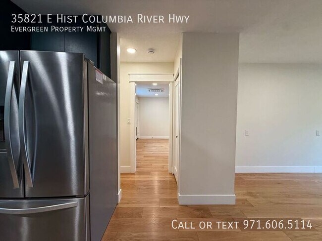 Building Photo - 35821 Historic Columbia River Hwy