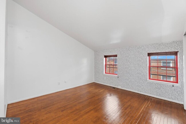 Building Photo - 316 W Wildey St