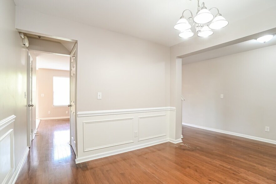 Building Photo - 5938 Firethorne Ln