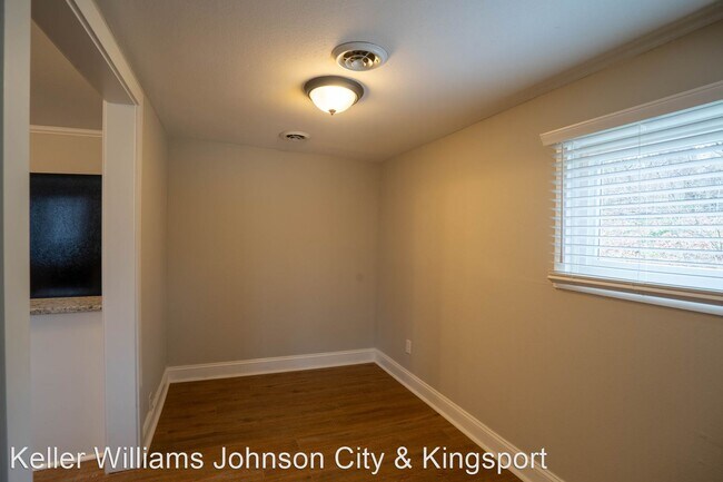 Building Photo - 3 br, 3 bath House - 1319 Seminole Drive