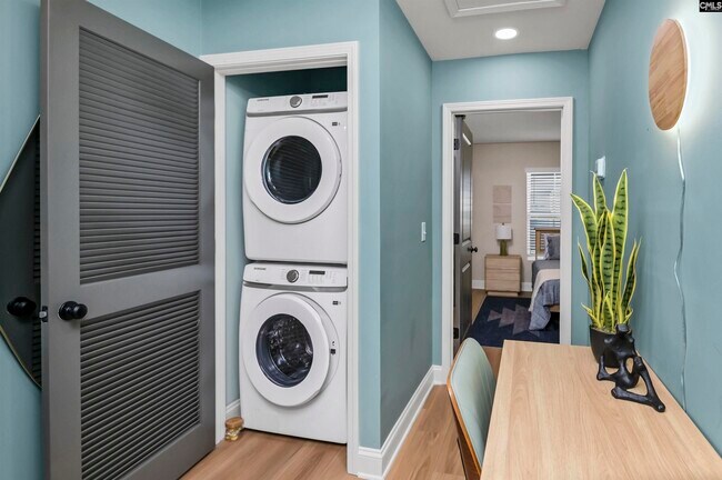 Building Photo - 816 Shull St