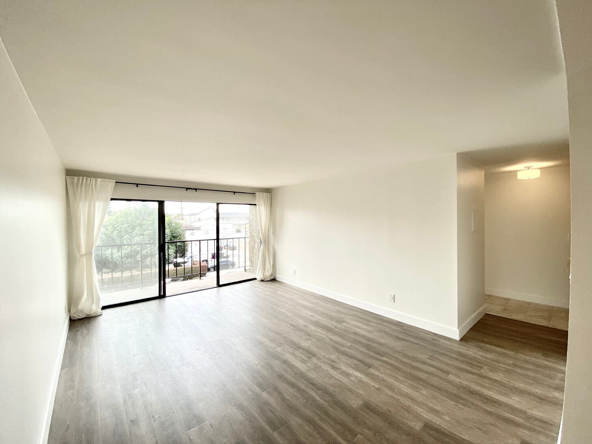 Building Photo - 1803 E Ocean Blvd