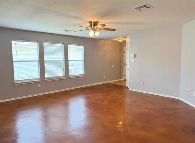 Building Photo - 109 Gillespie Ln