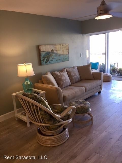 Building Photo - 4330 Falmouth Dr