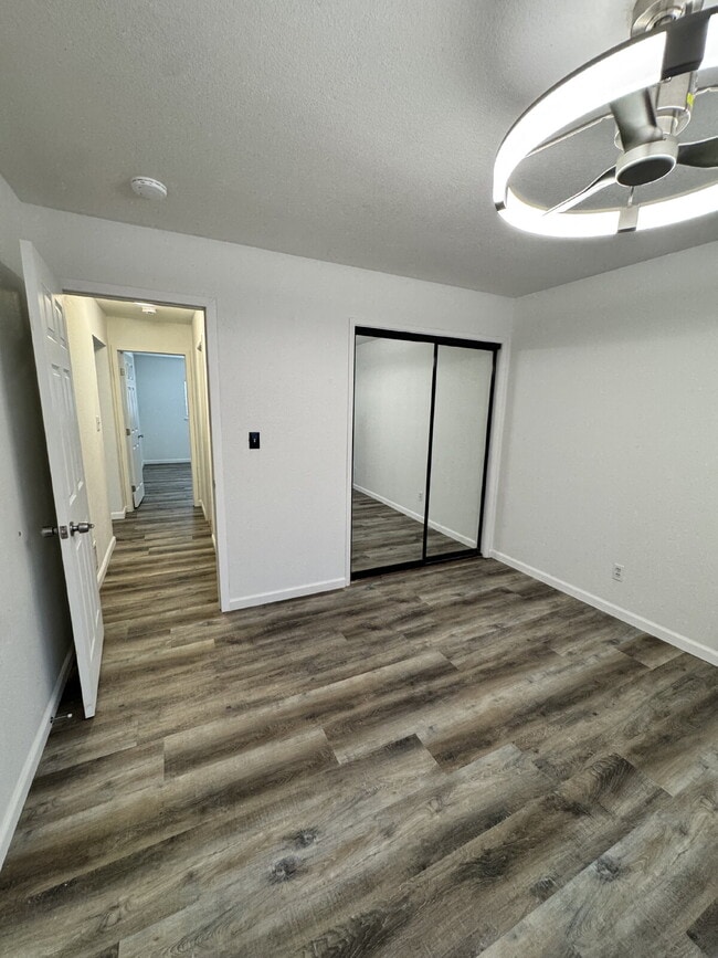 Building Photo - Welcome to this beautifully renovated 2-bedroom, 1.5-bathroom condo located in the highly desirab...