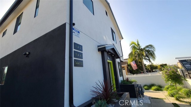 Building Photo - 142 W 84th Pl