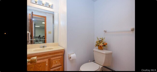 Building Photo - 71 Jolliffe Ave