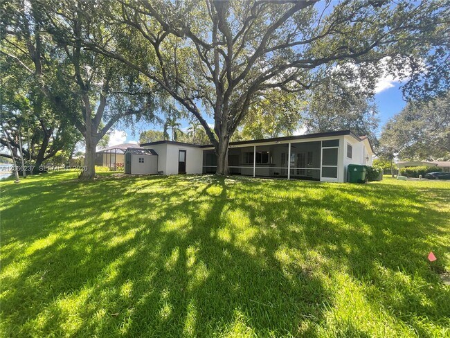 Building Photo - 9301 SW 54th St