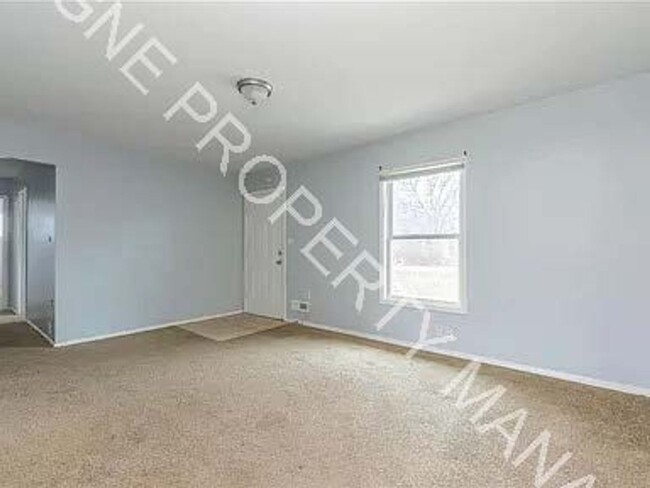 Building Photo - Single Family Home in Ruskin - All Voucher...