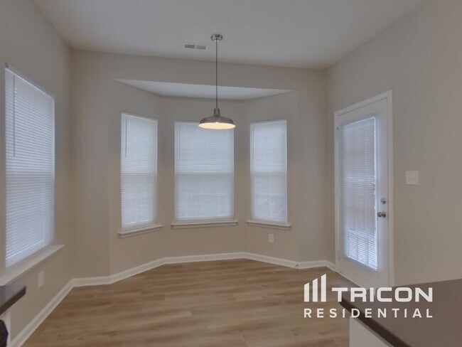 Building Photo - 3709 Bentley Pl