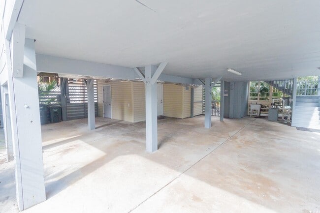 Building Photo - 4718 Seaview St