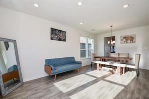 Building Photo - 4810 Emerson Manor Dr