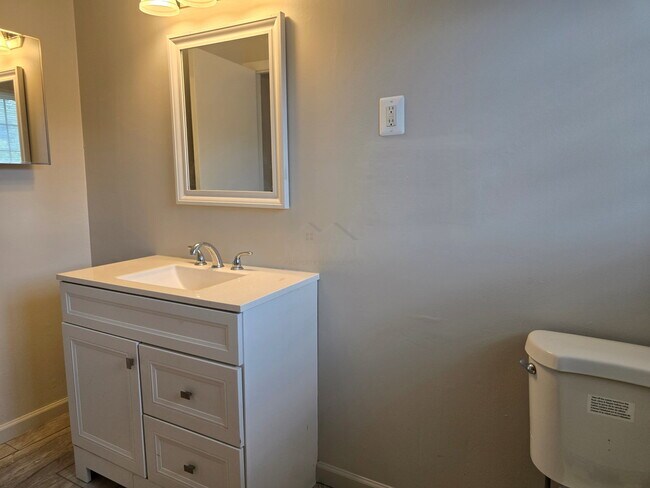 Building Photo - 25348 Shiawassee Cir