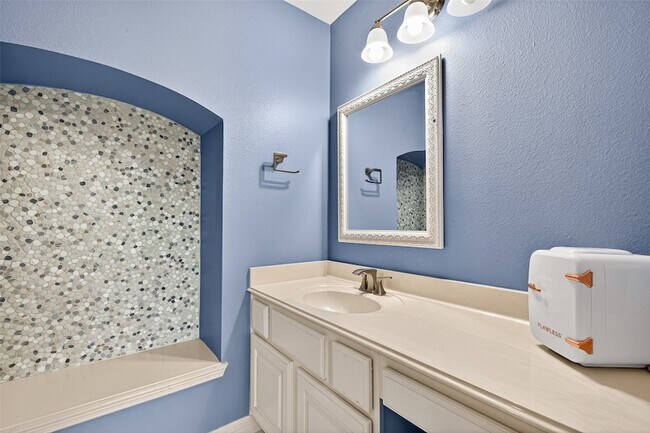 Building Photo - 3510 Artesian Springs Ln