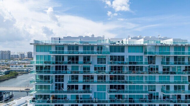 Building Photo - 400 Sunny Isles Blvd