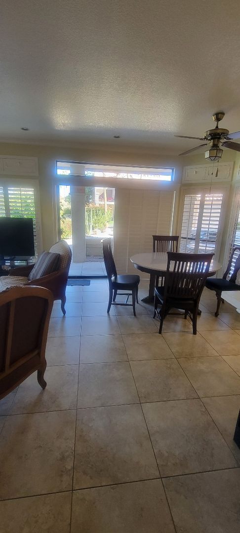 Building Photo - Two bedroom condo